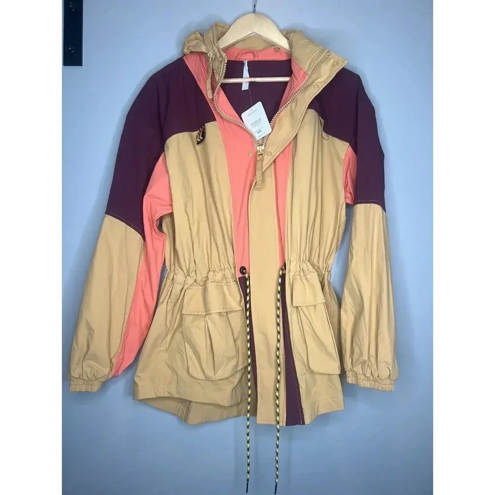 Fabletics Khloe Kardashian.The Heights Cargo Jacket. Medium. Golden Wheat/Multi